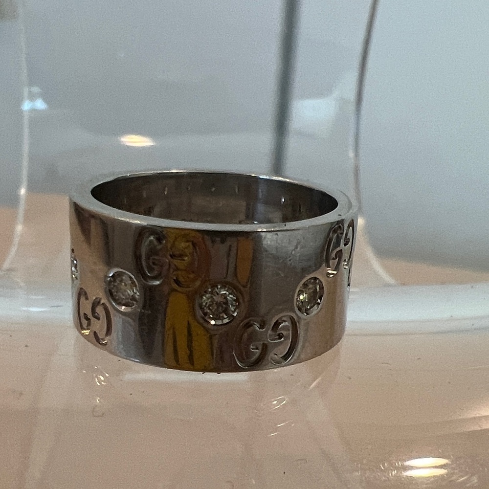 Gucci Ring 18k White Gold with Diamonds - Picture 6 of 6